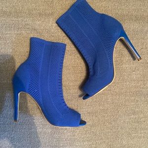 Dark blue aldo heels size 8